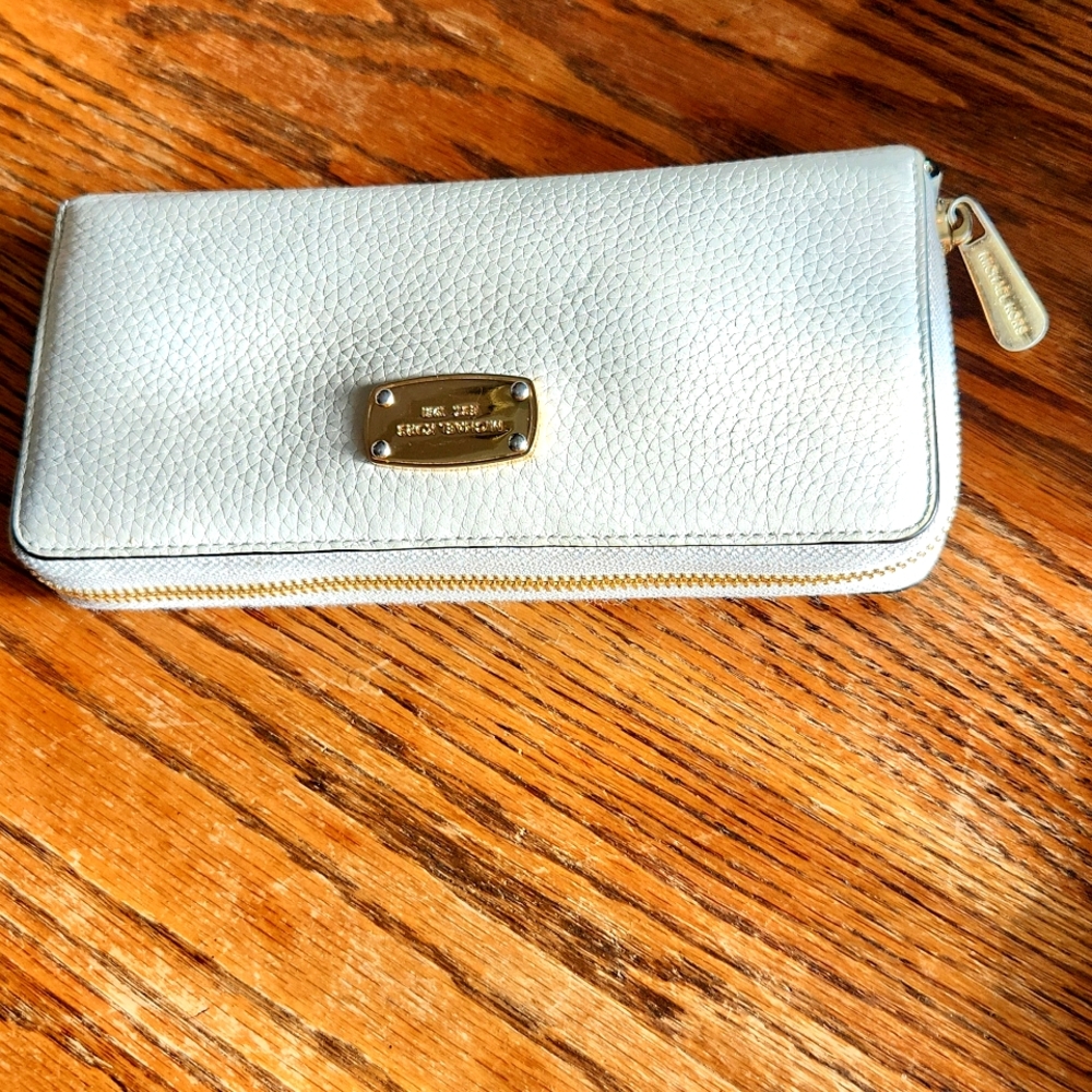 Michel Kors wallet